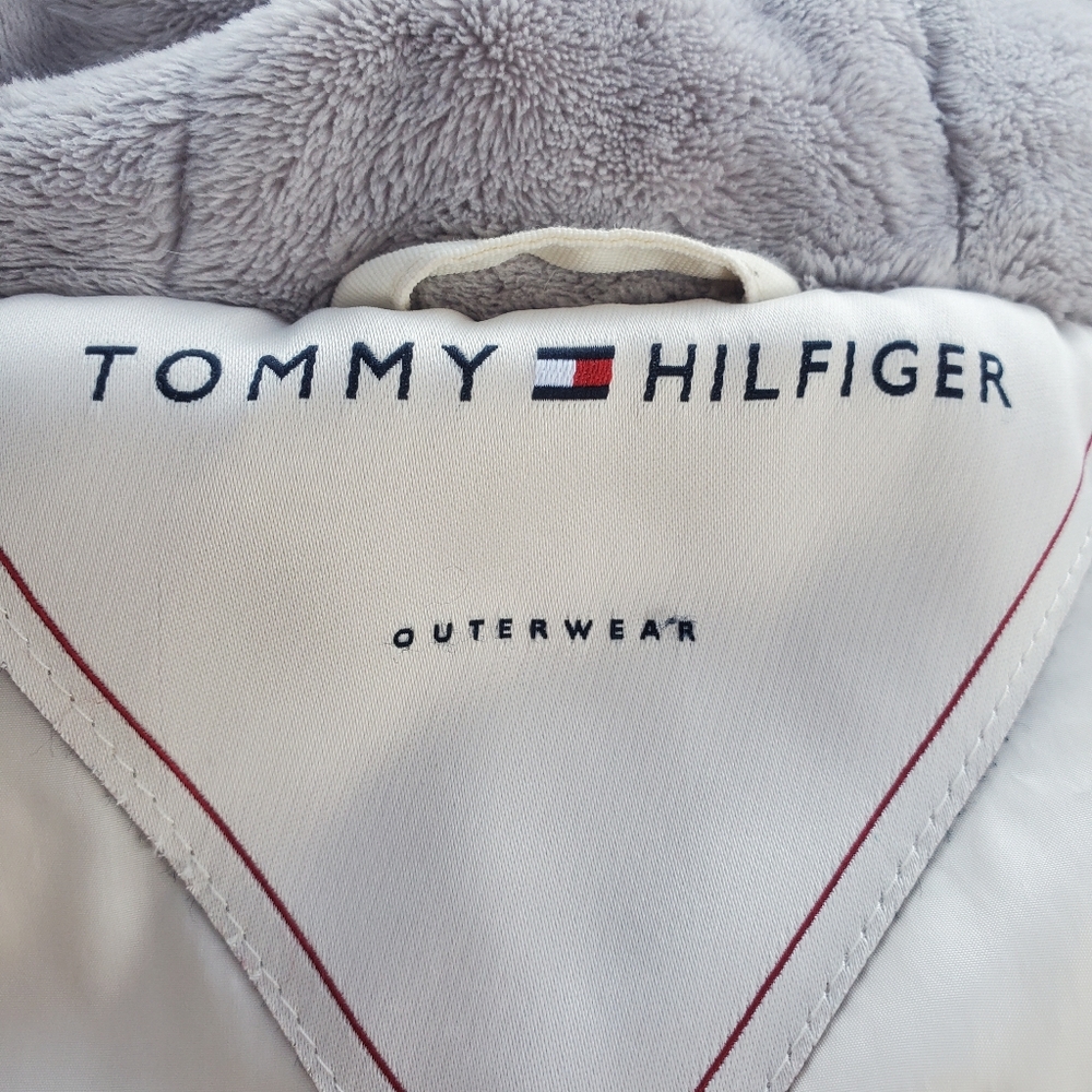 Tommy Hilfiger Women's Down Filled Coat Size SP Good Condition - Picture 16 of 16